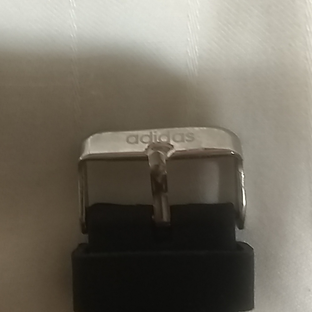 Adidas watch - Picture 5 of 7